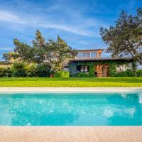 Luxury Villa Porto Rotondo with private pool by Varental, хотел в Порто Ротондо