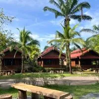 Sun-San Thalane Resort, hotell i Ban Laem