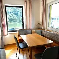 Ferienwohnung in Ediger Eller, hotel u gradu Ediger-Eler