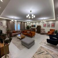 luxury apartment - شقه فاخره, Hotel in der N&auml;he vom Flughafen Sphinx International Airport - SPX, Sheikh Zayed