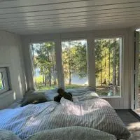 idyllisk hytte ved vannet, hotel di Skien