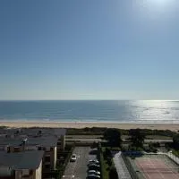Vistas al mar, a 1 min de la playa, terraza, wifi, hotell sihtkohas Laredo