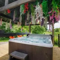 Oakwood Lodges with Hot tubs York, hotel i Skipwith