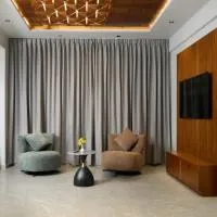 Goldencastle: Neyyāttinkara şehrinde bir otel