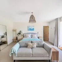 Brand New Self contained garden guest suite, hotel a Corsley