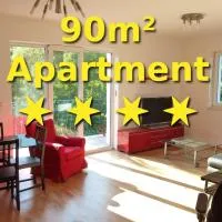 Spacious Penthouse Apartment Vindobona, panorama view to danube river & vineyard, хотел във Виена