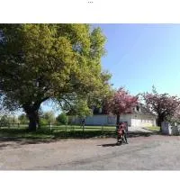 Gîte La Maison d Hélène, hótel í Millac