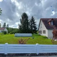 Oh l'idée home، فندق في Saint-Jean-Saint-Germain