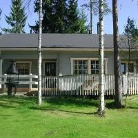 Ylä-Saarikko Holiday Cottages, hotel a Kuusa