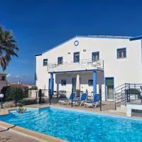 Villa Acquamarina – hotel w mieście Calasetta