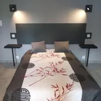 Beautiful very spacious studio, hotel en Ambert