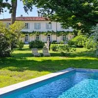 Dandelion Como Suites & Park, хотел в Villa Guardia