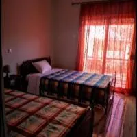 ΧΑΡΗς ROOMS, מלון בKritharia