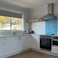 Arno Bay Tourist Accommodation, hotel near Cowell Airport - CCW, Arno Bay