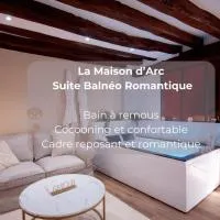 La Maison d’Arc Romantic Spa Escape, hotel em Saint-Péravy-la-Colombe
