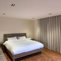 Malak hostel, hotel near Prince Abdul Majeed bin Abdulaziz International Airport - ULH, AlUla