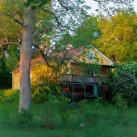 Countryside house with sauna, hotel v destinácii Enhörna