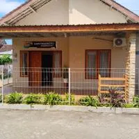 Ijen transito 1 home stay, hotel en Banyuwangi