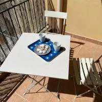 Duplex lumineux l 2 ch l balcon l climatisation l Idéal famille l Alpilles, hotel a Eyguières