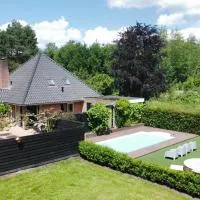 Forest Villa with shared pool & Eco Wellness, хотел в Зеволде