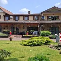 Stajnia pod Dębem – hotel w mieście Starachowice