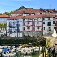 Viesnīca Apartamentos&Spa Mundakaport pilsētā Mundaka