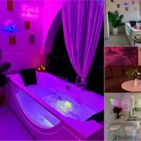 Colorful Vibes&Jacuzzi Nights Sunny Escapes Cyprus，波利斯的飯店