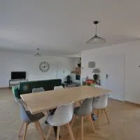 Maison Noé Climatisation individuelle par pièce proche du centre-ville, hotel v mestu Ruoms