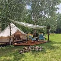 Glamping Štôla Lesný duch, hotel u gradu 'Štôla'