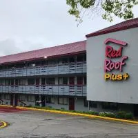 Red Roof Inn PLUS+ Pittsburgh East - Monroeville, hotel em Monroeville