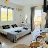Giorgos concept suites AGAPI, hotel em Edipsos