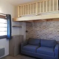 Viesnīca Studio refait à neuf au cœur du village pilsētā Péone