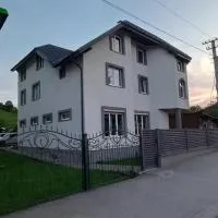 Sadiba Oprishok, hotel di Lazeshchyna