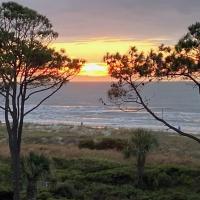 Wake Up to Waves Oceanfront Seaside Villa, vie&scaron;butis mieste Hilton Hed Ailandas