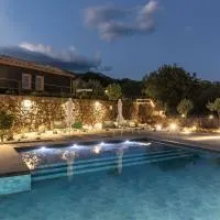 PODERE DELL'ETNA SEGRETA - Essential Nature Hotel & Glamping, hotel u gradu 'Biancavilla'