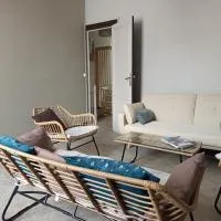 T2 avec terrasse - Centre de Langon, готель у місті Ланґон