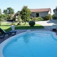 Le refuge – hotel w mieście Tondela