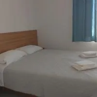 Carob Tree apartment, Tris Ekklisies โรงแรมในParánimfoi