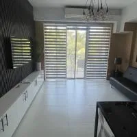Viesnīca Lagoon view Family Suite in Pico De Loro Cove, Nasugbu pilsētā Nasugbu