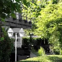 L auberge de la pointe โรงแรมในซุสตง