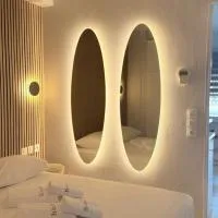 The Luxe Spot, hotel en Agriá