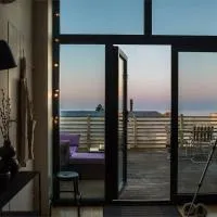Gunilla - Beautiful flat with sea view & roof terrace, hotel em Kivik
