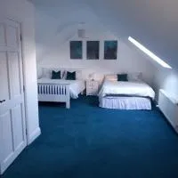 Cosy East Clare Apartment, hôtel à Coolcoosaun