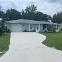 Cute 2 bedroom home, peaceful and so central !, hótel í Palm Coast