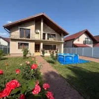 Villa cu 4 dormitoare de 3 stele Timiș, perfectă pentru familii sau grupuri, hotel v destinaci Utvin