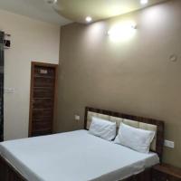 Vishal Homestay, hotel near Sri Guru Ram Dass Jee International Airport - ATQ, Rāja Sānsi