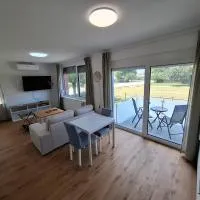 3 JABLANE apartmaji, hotel in Beltinci