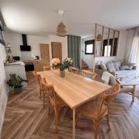 Joli gîte familial, מלון בAiran