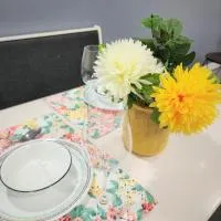 Gorgeous Two Bedroom Suite in a Quiet, Picturesque Neighborhood!、ウエスト・バンクーバーのホテル