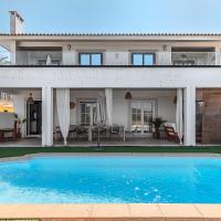 Vila Exclusiva Na Praia De Tr&oacute;ia &ndash; hotel w mieście Troia